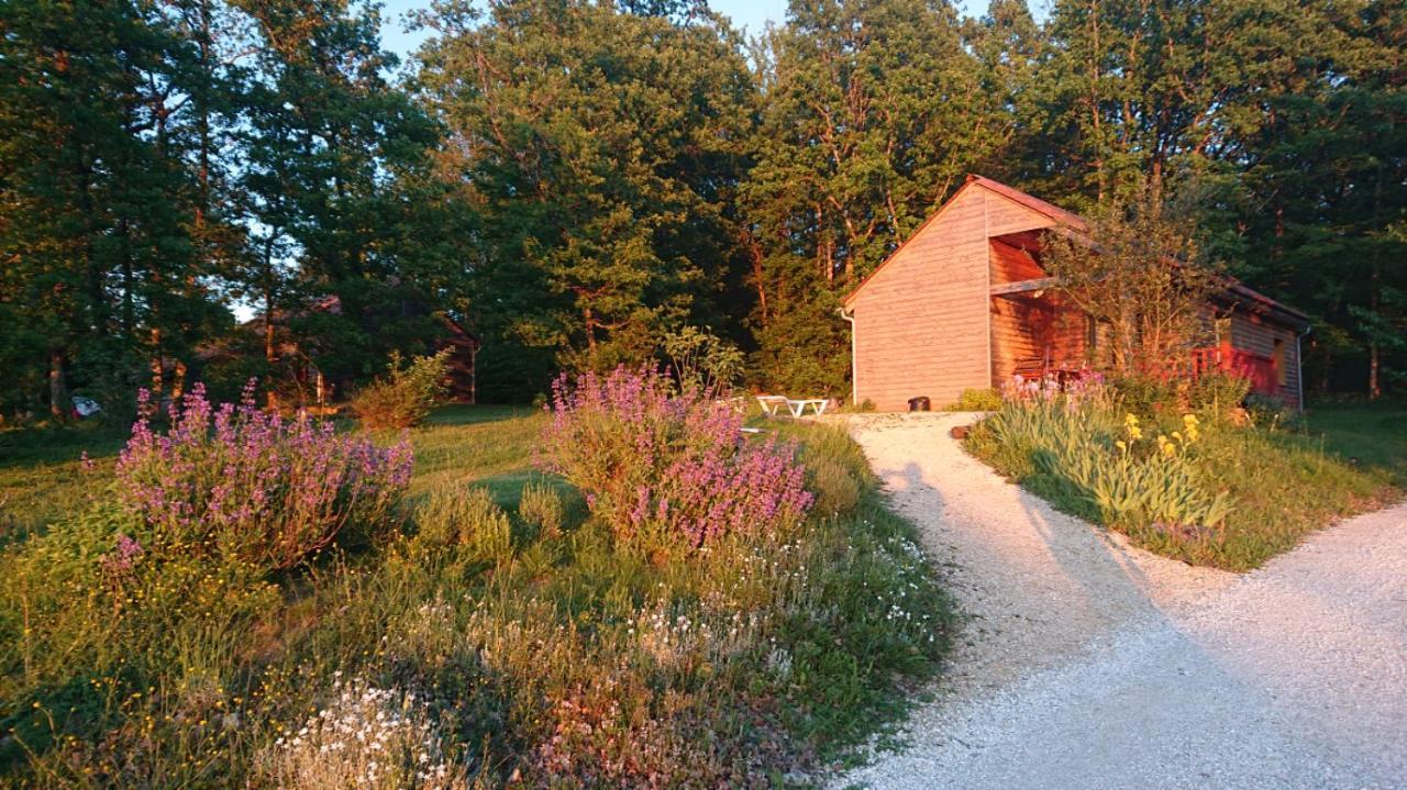 Le Village Enchanteur La Chapelle-Aubareil Exteriör bild