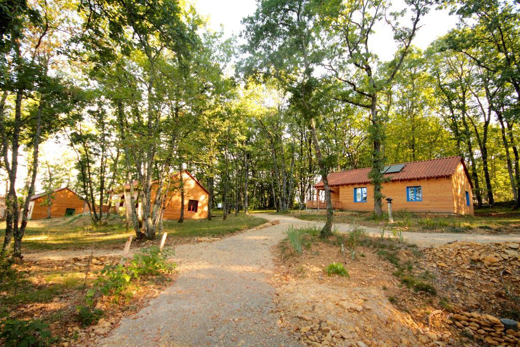 Le Village Enchanteur La Chapelle-Aubareil Exteriör bild