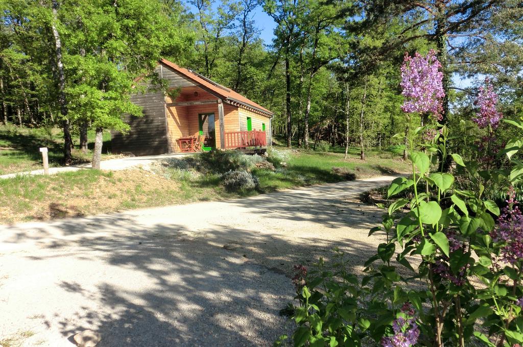 Le Village Enchanteur La Chapelle-Aubareil Exteriör bild