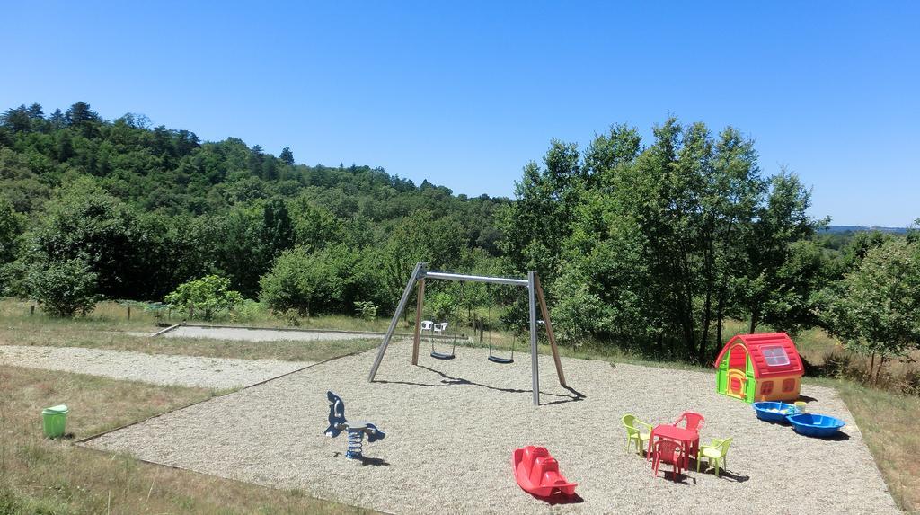 Le Village Enchanteur La Chapelle-Aubareil Exteriör bild