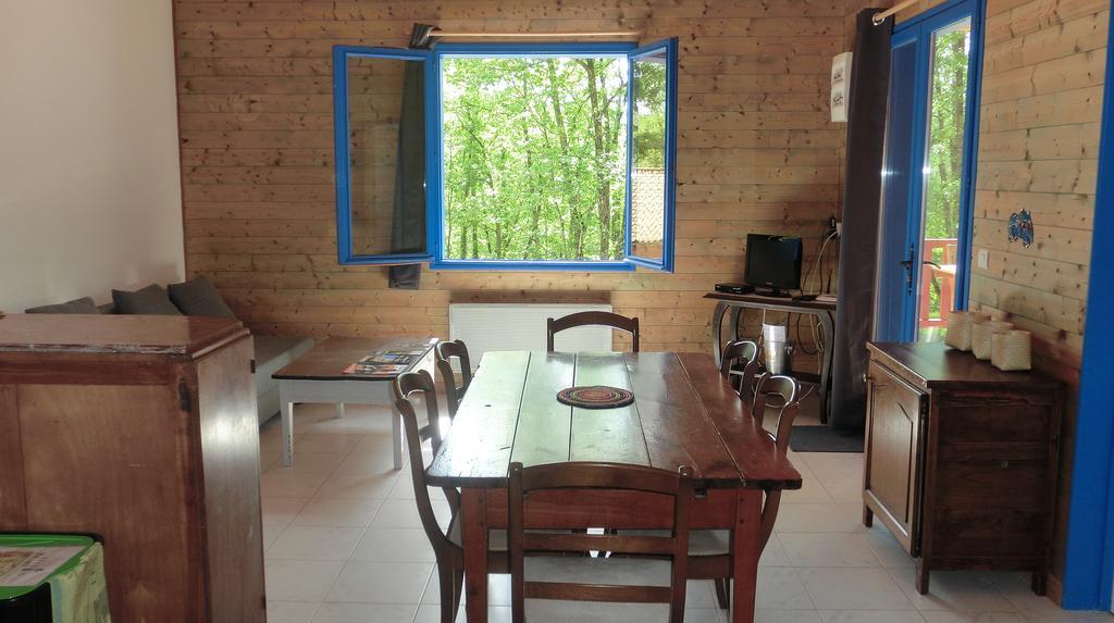 Le Village Enchanteur La Chapelle-Aubareil Exteriör bild
